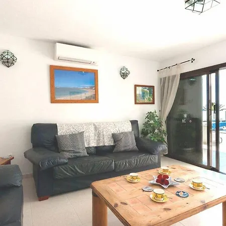 Villa Jacaranda