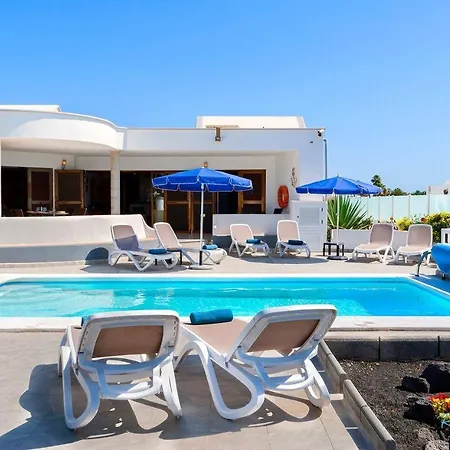 Jacaranda Villa *