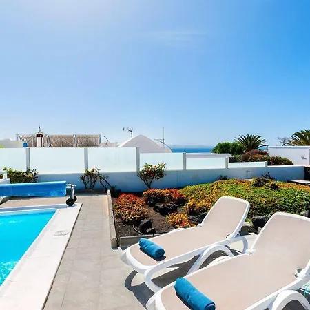 Villa Jacaranda