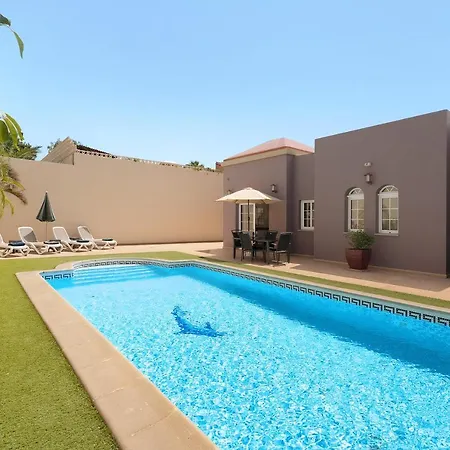 Jacaranda Villa *