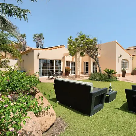 Jacaranda Villa *